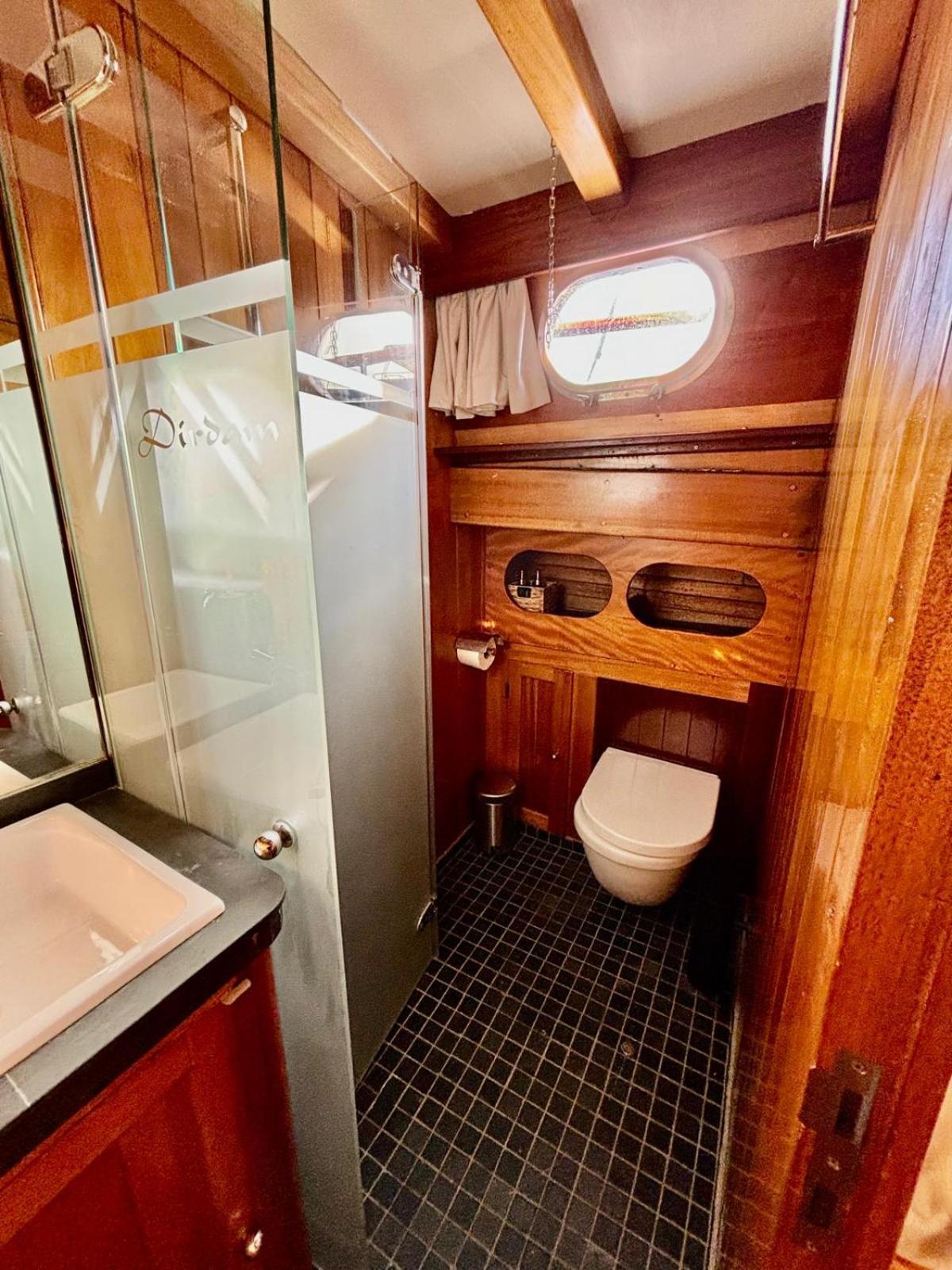 Bateau-hôtel Wooden Boat- La Goletta