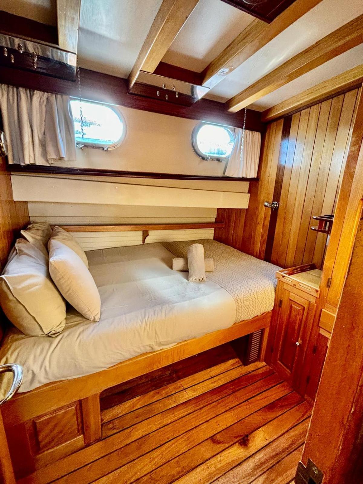 Bateau-hôtel Wooden Boat- La Goletta *